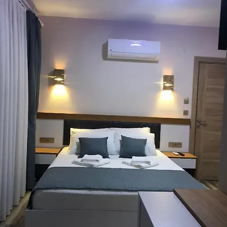 Oda ve Kahvaltı Aurora Siğacik