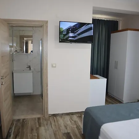 Oda ve Kahvaltı Aurora Siğacik