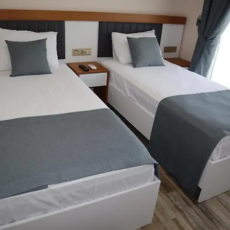 Aurora Sigacik 세페리히사르