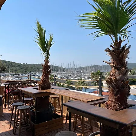 Aurora Siğacik Oda ve Kahvaltı